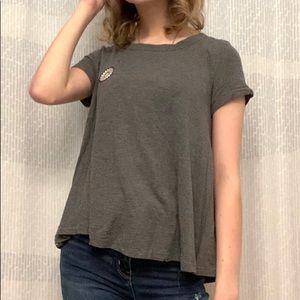 Gray Daisy Tee